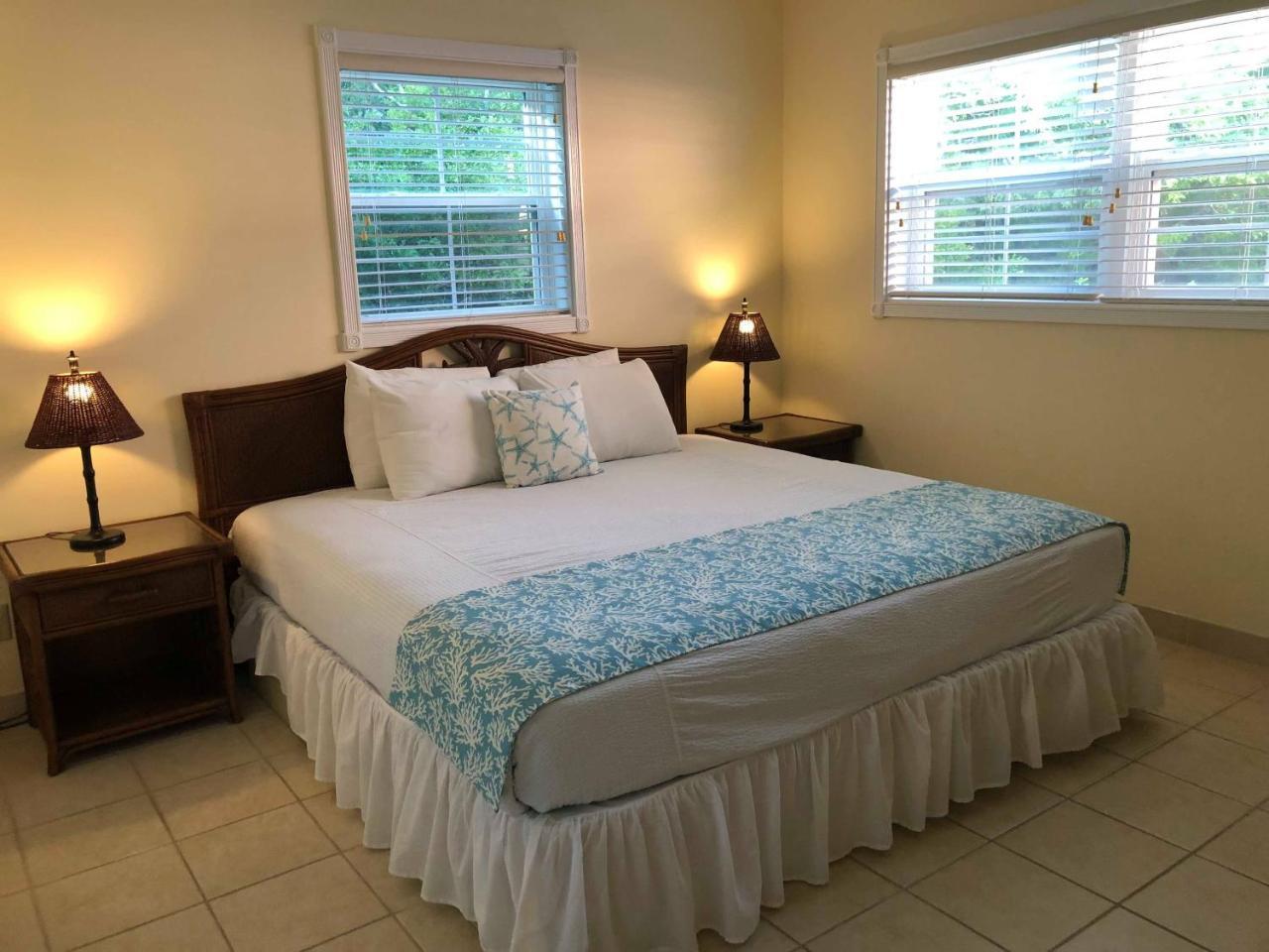 Island Time Villas George Town Esterno foto