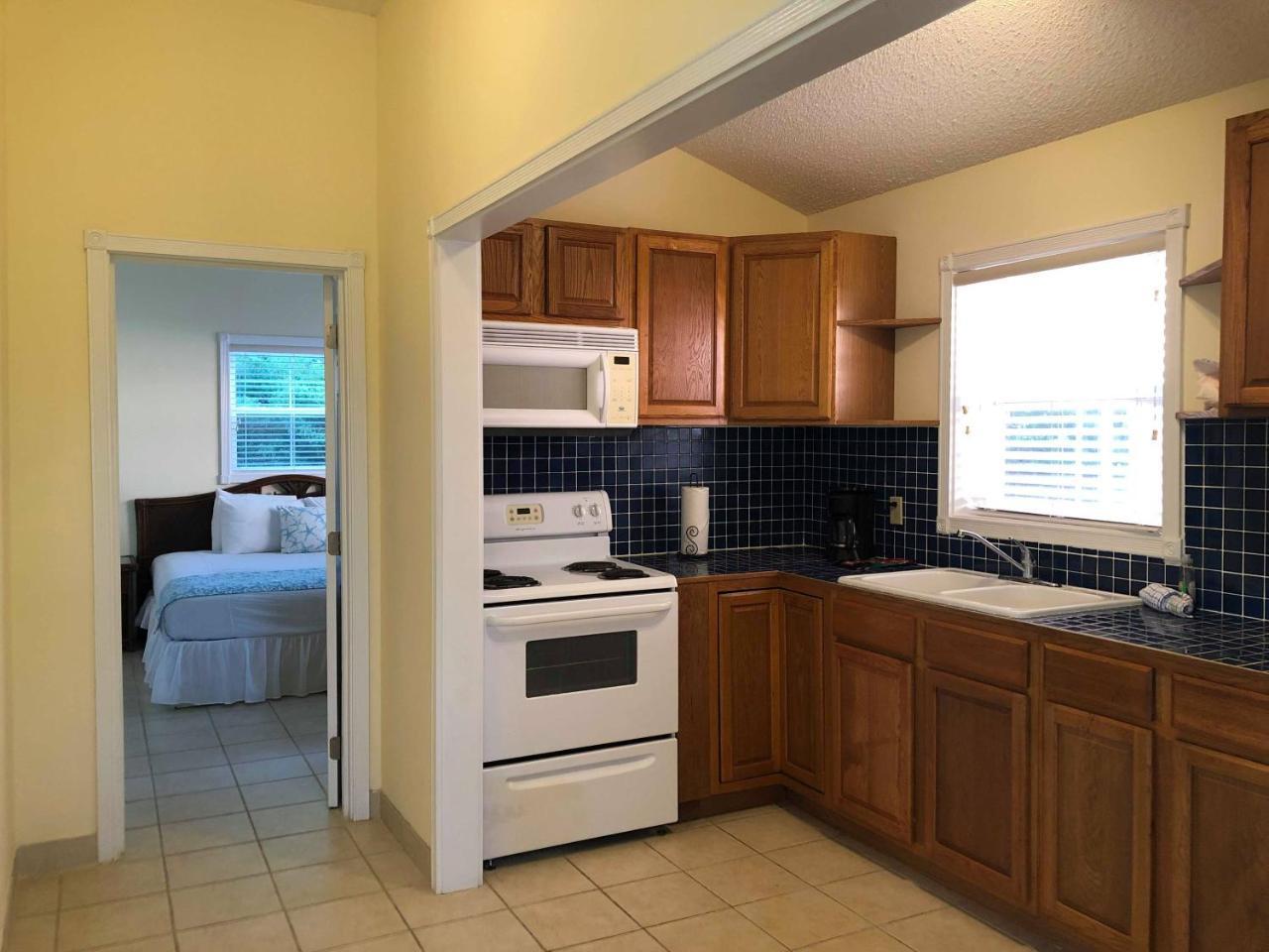 Island Time Villas George Town Esterno foto